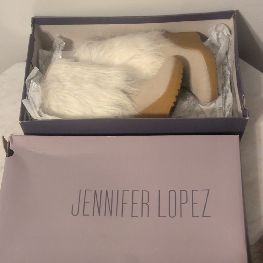 Jennifer Lopez Cream and White Fur Winter Boots